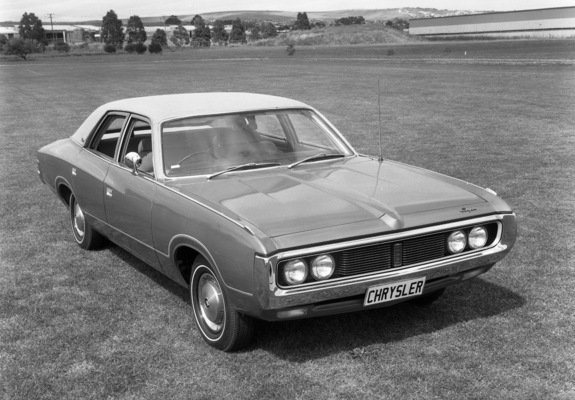 Pictures of Chrysler Sedan (CH) 1971–73