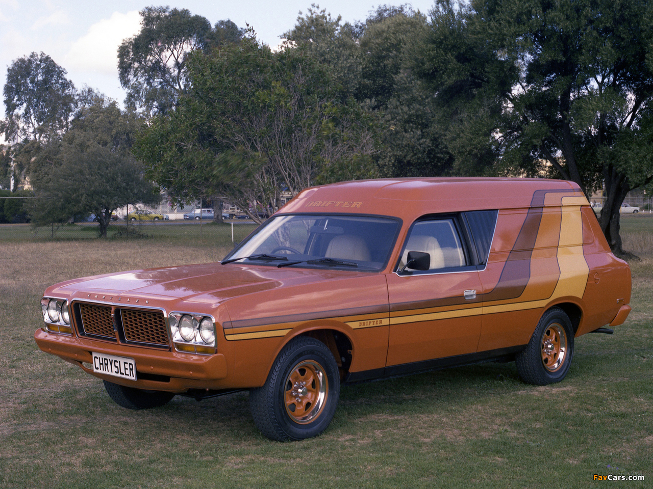 Pictures of Chrysler Valiant Drifter Panel Van (CL) 1976–78 (1280 x 960)