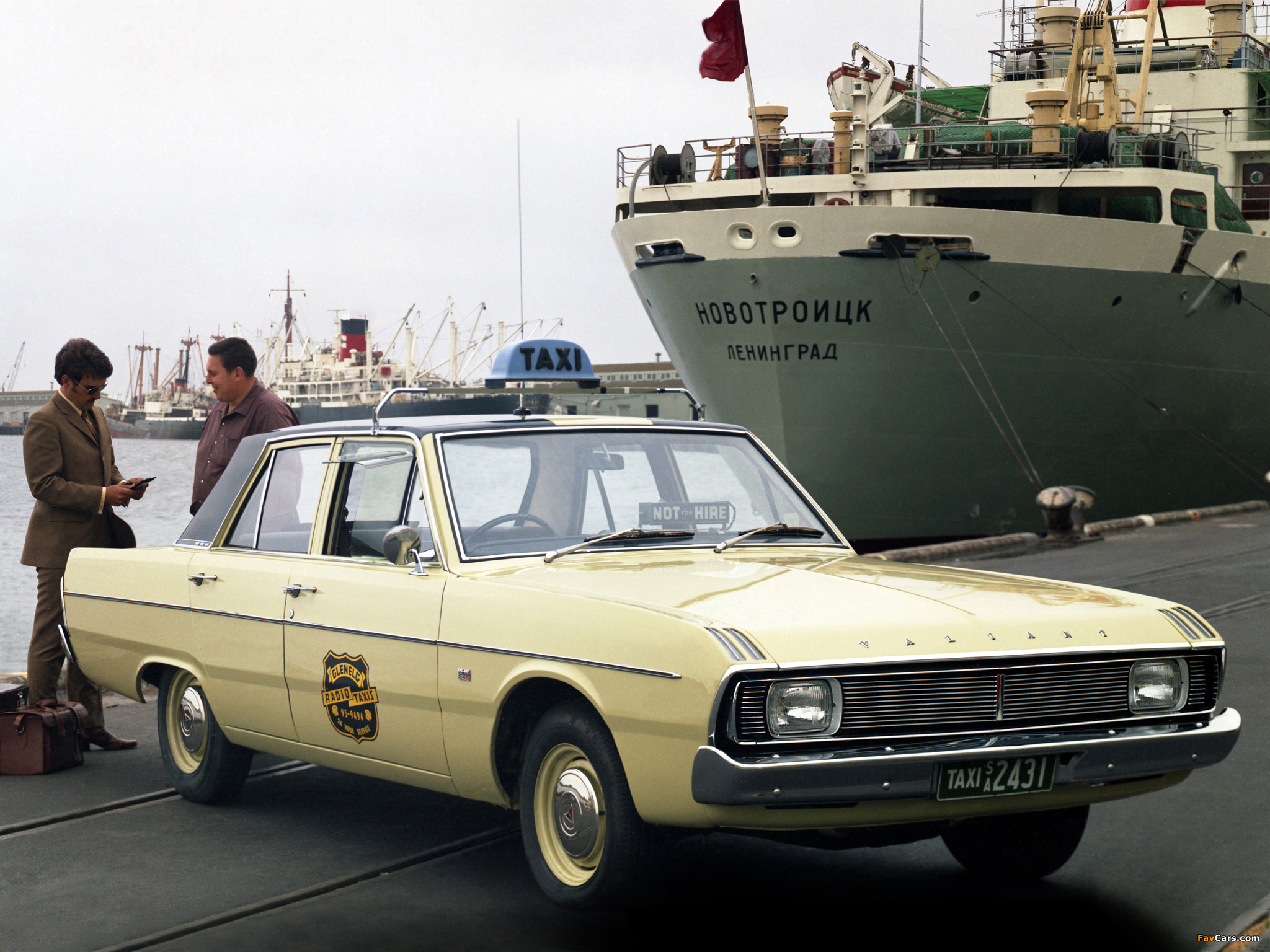 Chrysler Valiant Taxi (VG) 1970–71 wallpapers (2048 x 1536)