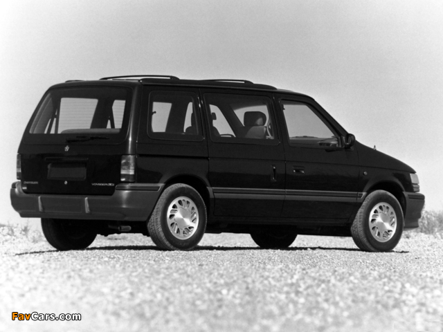 Chrysler Voyager 1991–96 images (640 x 480)