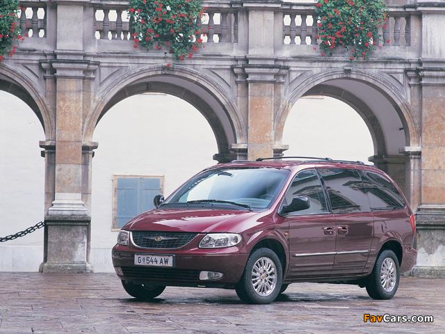 Chrysler Grand Voyager 2000–04 wallpapers (640 x 480)