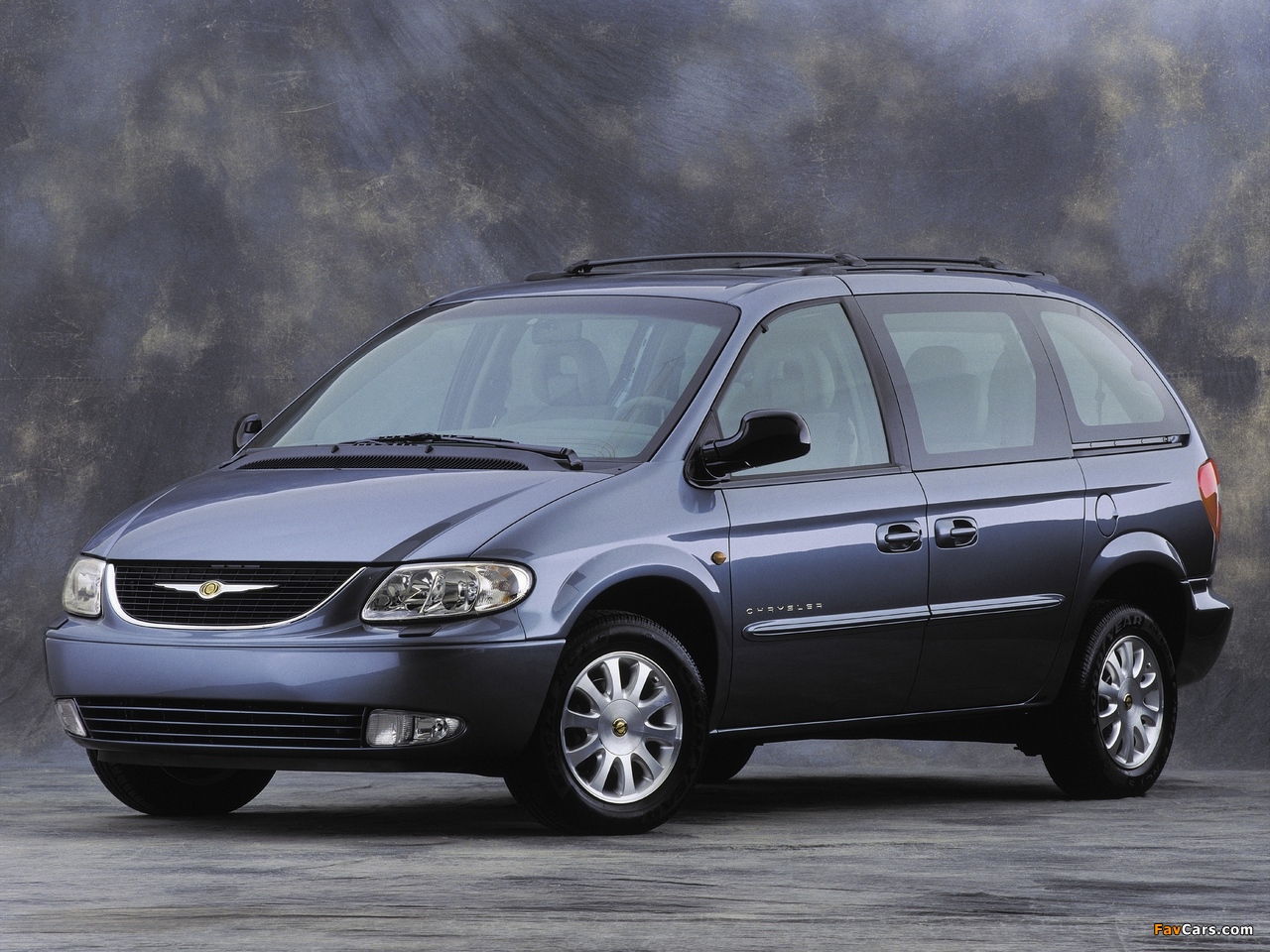 Chrysler Voyager 2000–04 wallpapers (1280 x 960)