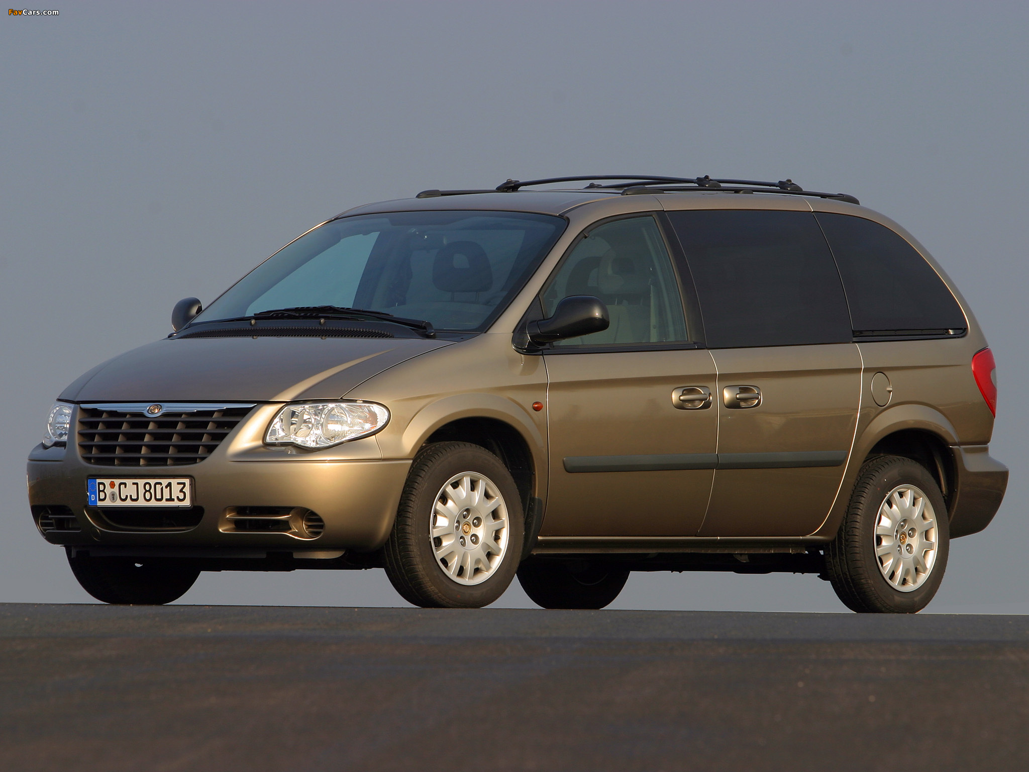 Chrysler Voyager 2004–07 images (2048 x 1536)