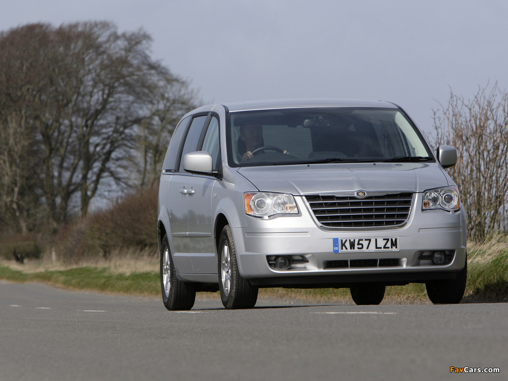 Chrysler Grand Voyager UK-spec 2008–10 images (1024 x 768)