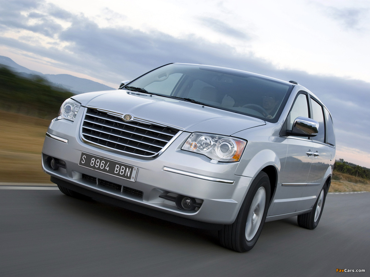 Chrysler Grand Voyager 2008–10 pictures (1280 x 960)