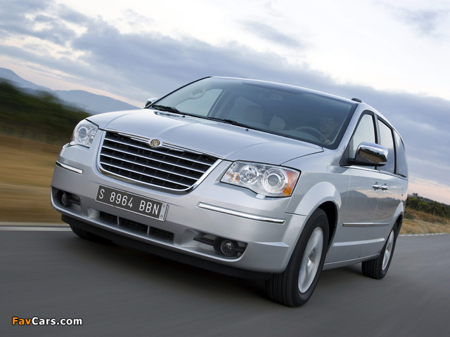 Chrysler Grand Voyager 2008–10 pictures (640 x 480)