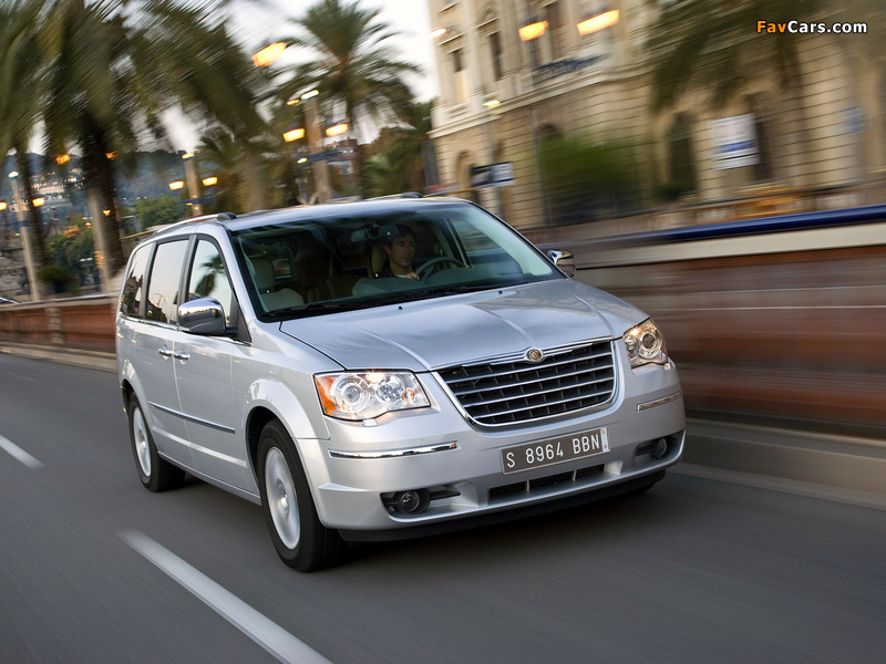 Chrysler Grand Voyager 2008–10 pictures (800 x 600)