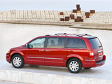 Chrysler Grand Voyager 2008–10 wallpapers