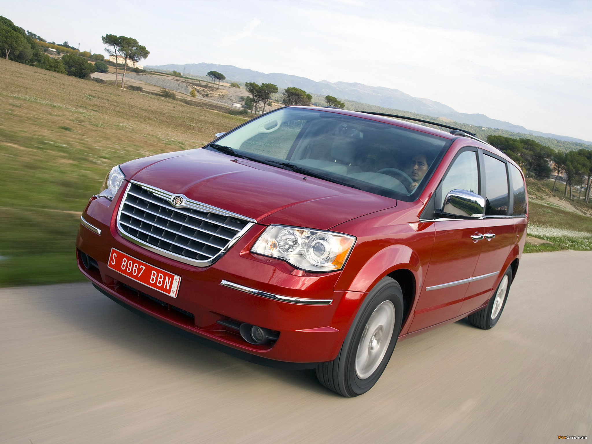 Images of Chrysler Grand Voyager 2008–10 (2048 x 1536)