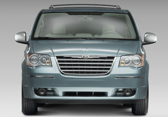 Images of Chrysler Grand Voyager US-spec 2008–10