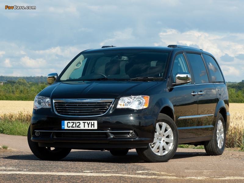 Photos of Chrysler Grand Voyager UK-spec 2011 (800 x 600)