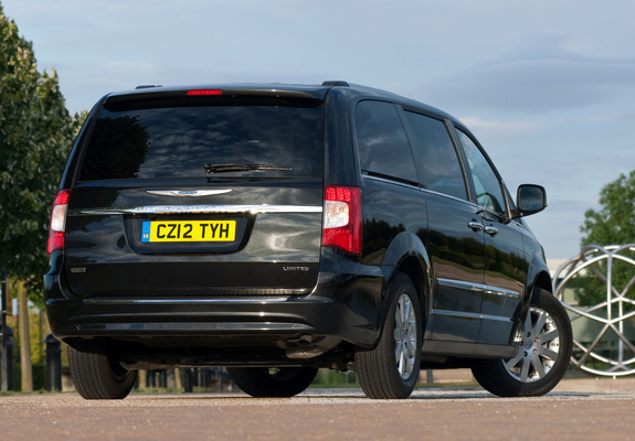 Photos of Chrysler Grand Voyager UK-spec 2011