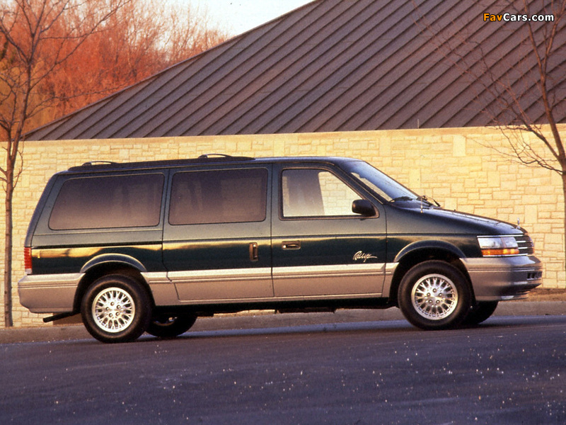 Pictures of Chrysler Grand Voyager 1991–96 (800 x 600)
