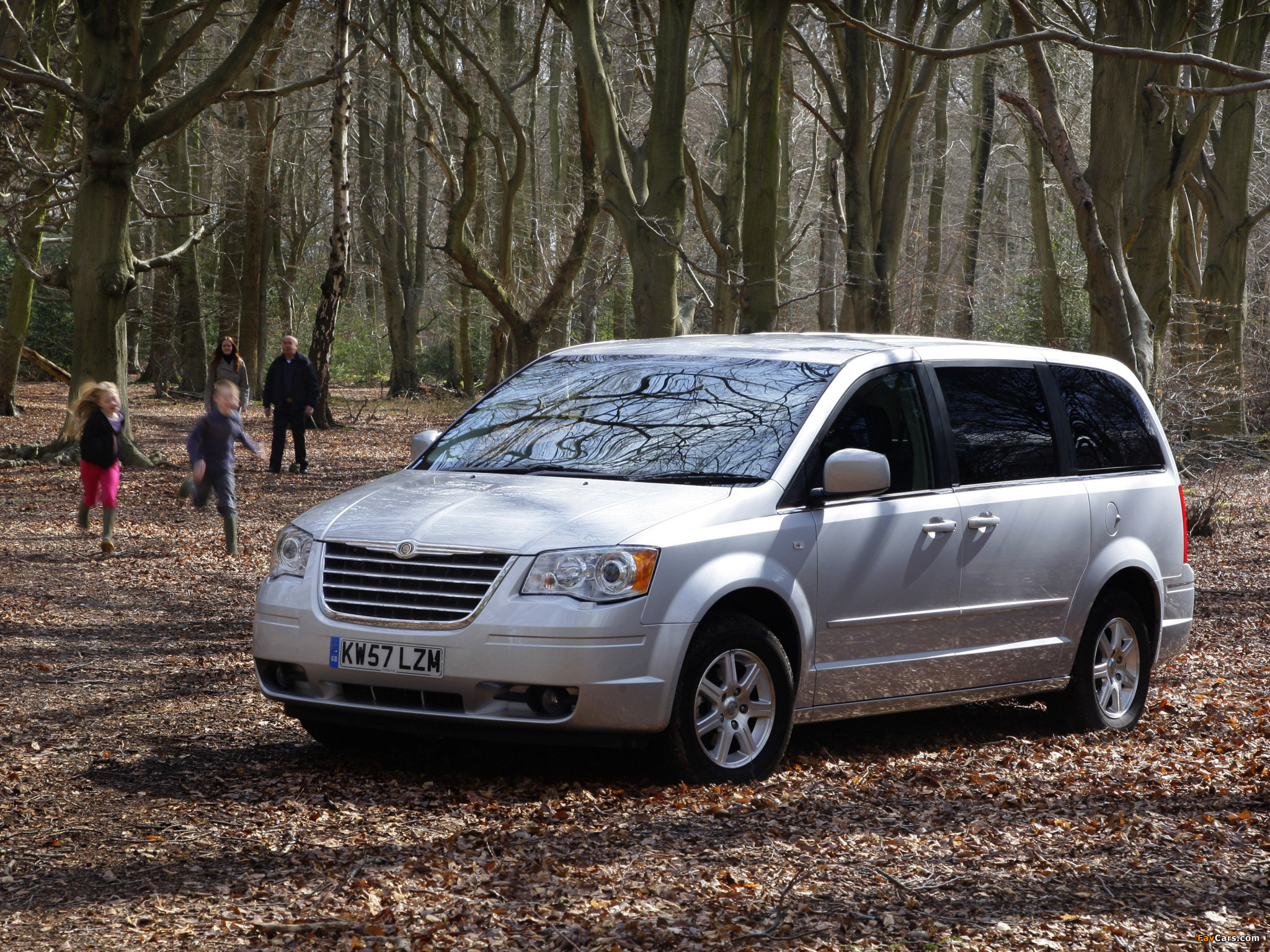 Pictures of Chrysler Grand Voyager UK-spec 2008–10 (2048 x 1536)