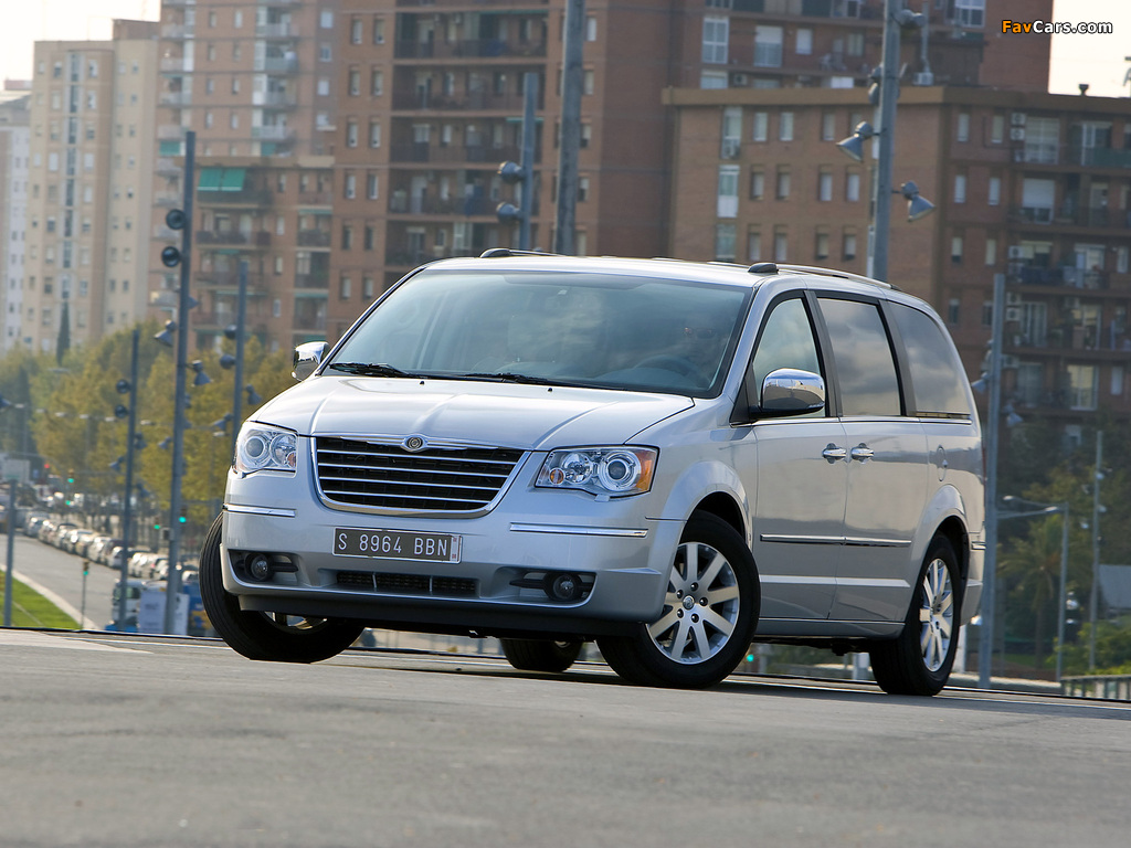 Pictures of Chrysler Grand Voyager 2008–10 (1024 x 768)