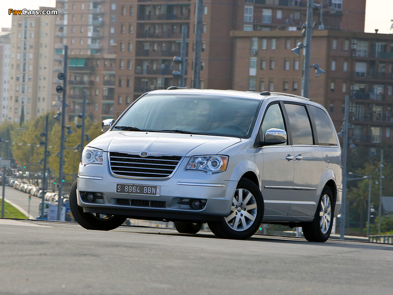 Pictures of Chrysler Grand Voyager 2008–10 (800 x 600)