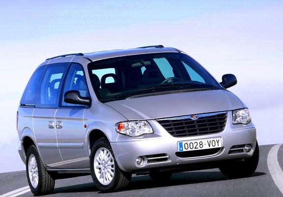 Chrysler Voyager 2004–07 wallpapers