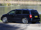 Chrysler Grand Voyager UK-spec 2008–10 wallpapers