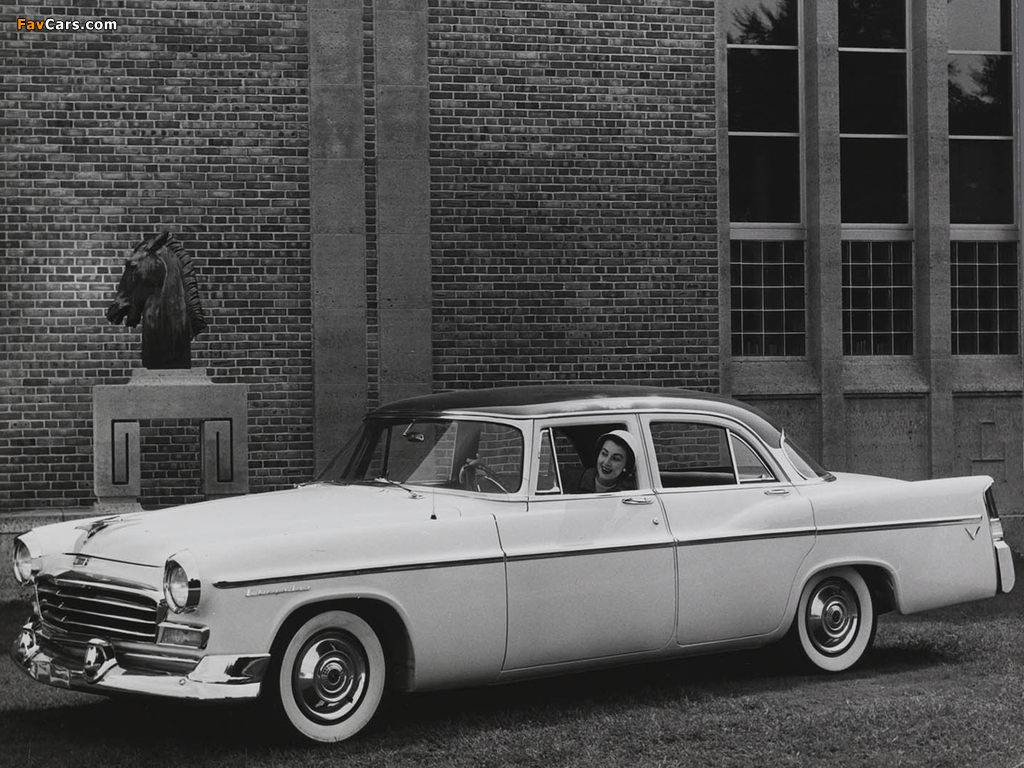 Chrysler Windsor 4-dr Sedan (C71) 1956 pictures (1024 x 768)