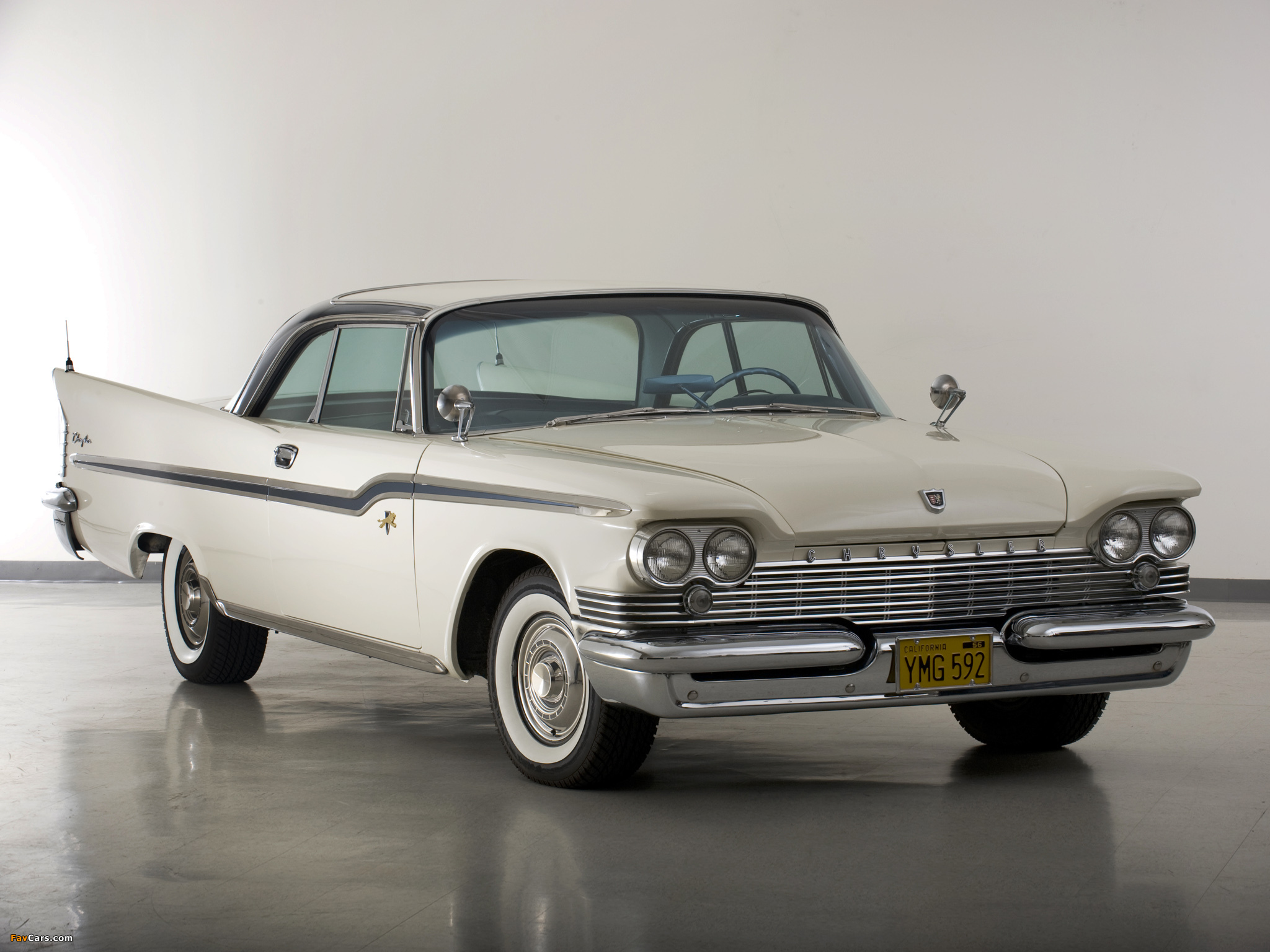 Photos of Chrysler Windsor 2-door Hardtop 1959 (2048 x 1536)