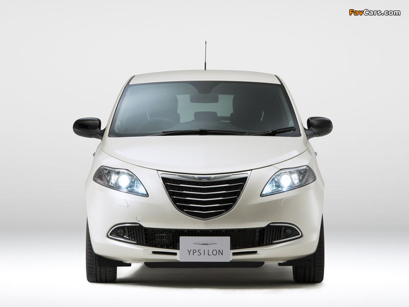 Images of Chrysler Ypsilon JP-spec 2012 (800 x 600)