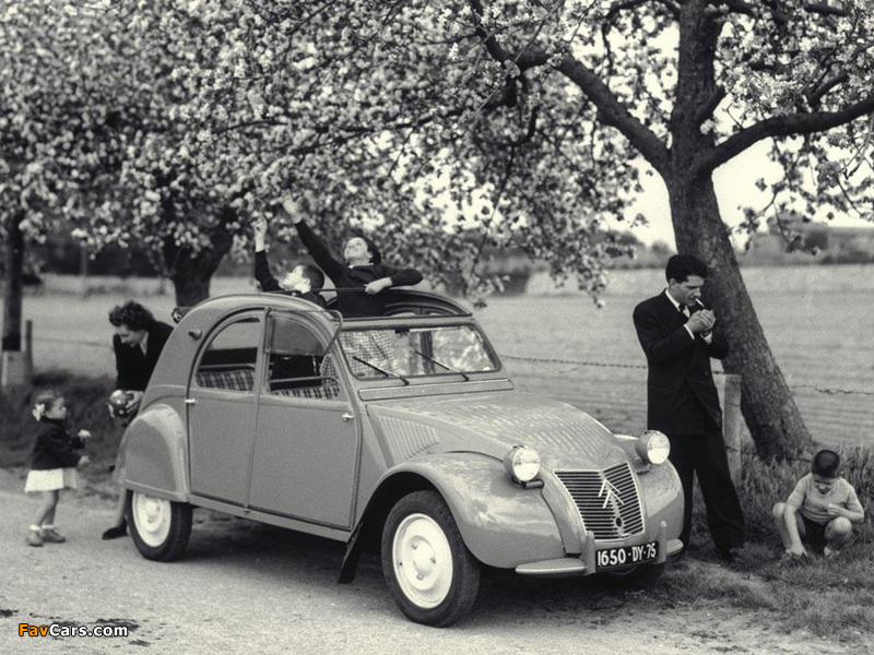 Citroën 2CV 1949–61 pictures (800 x 600)