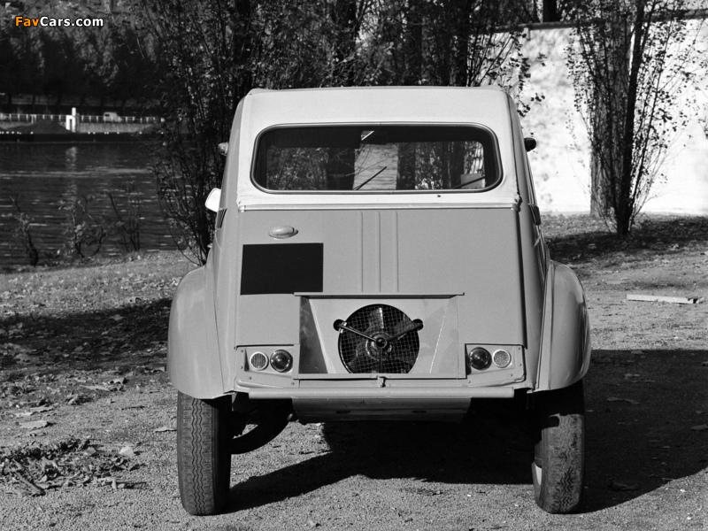 Images of Citroën 2CV 4x4 Sahara 1960–71 (800 x 600)