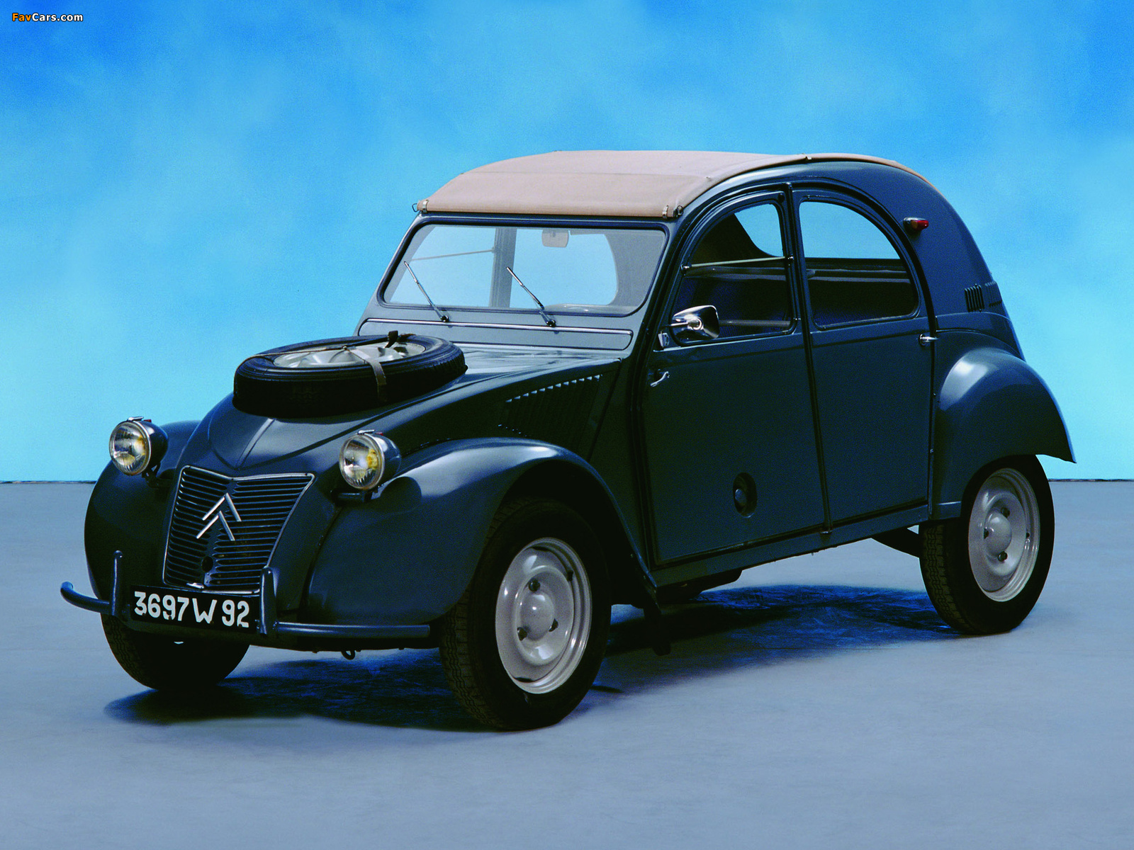 Images of Citroën 2CV 4x4 Sahara 1960–71 (1600 x 1200)