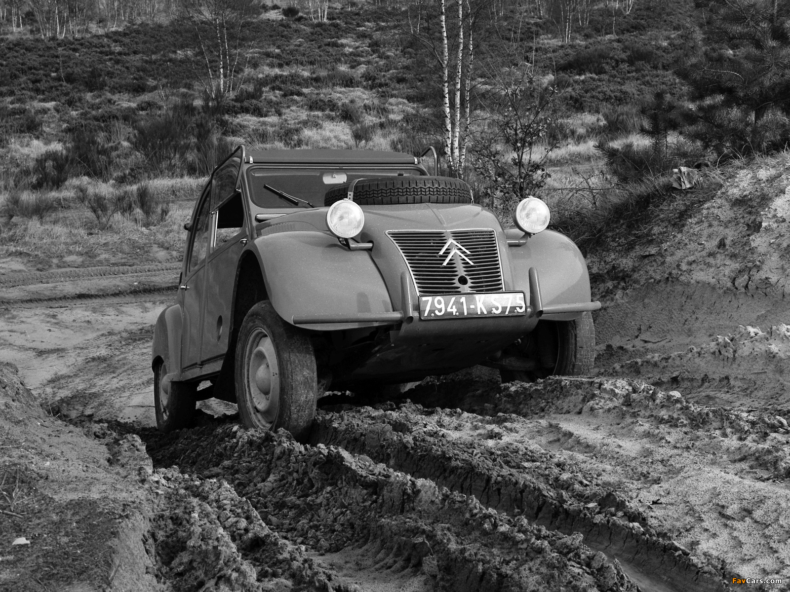 Photos of Citroën 2CV 4x4 Sahara 1960–71 (1600 x 1200)