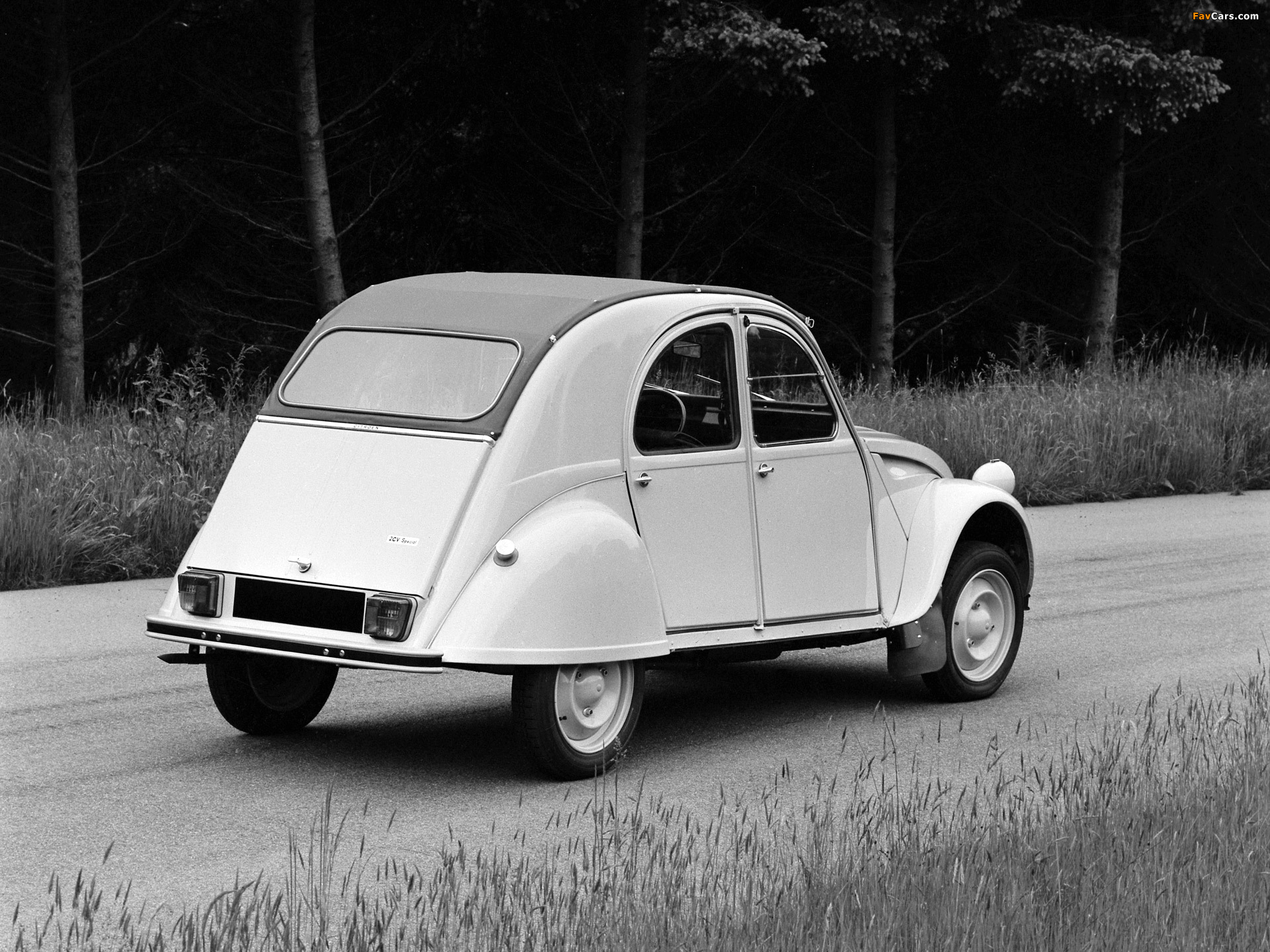 Pictures of Citroën 2CV Special 1979–81 (1920 x 1440)