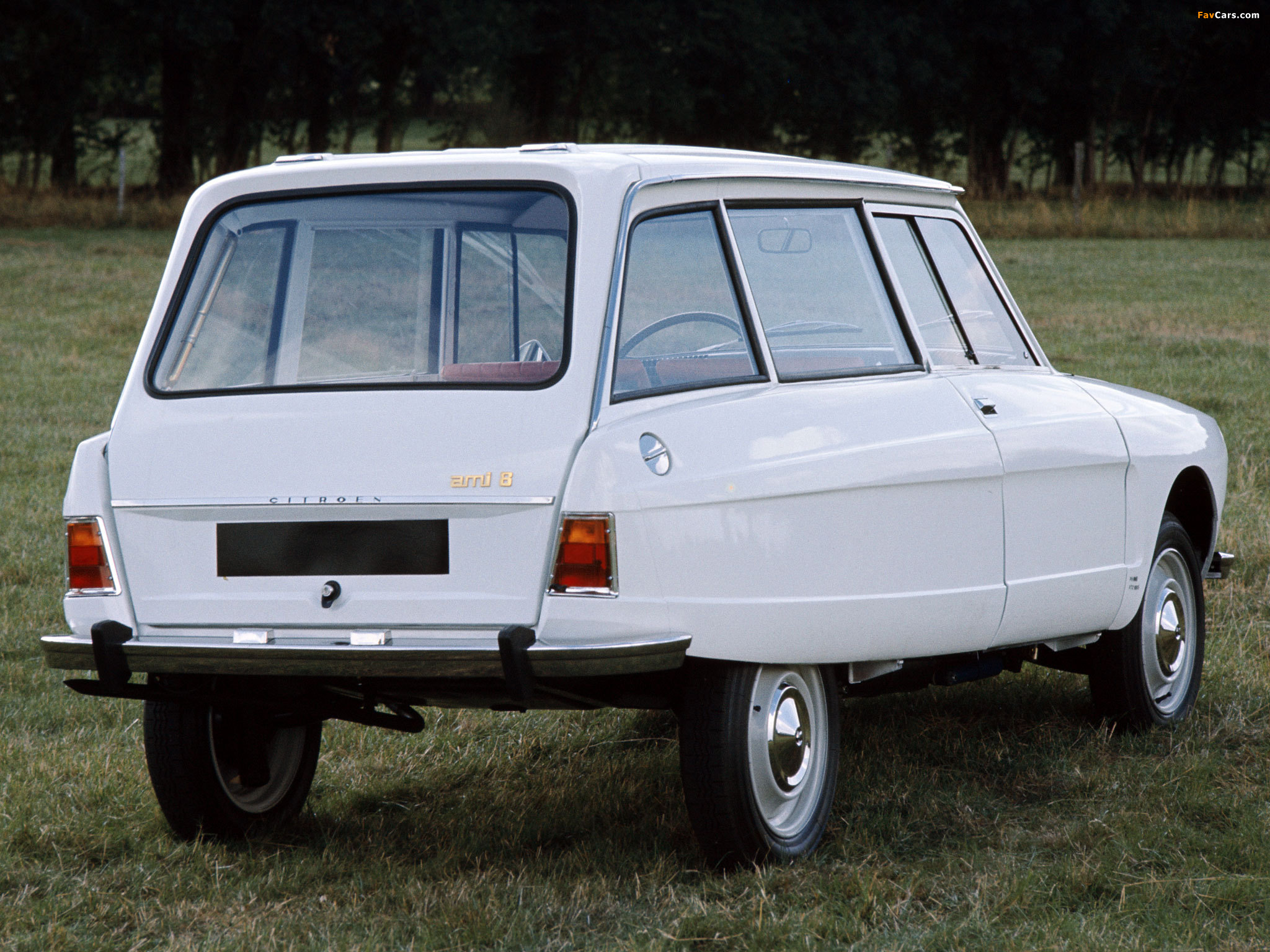 Citroën AMI8 Break 1969–79 images (2048 x 1536)