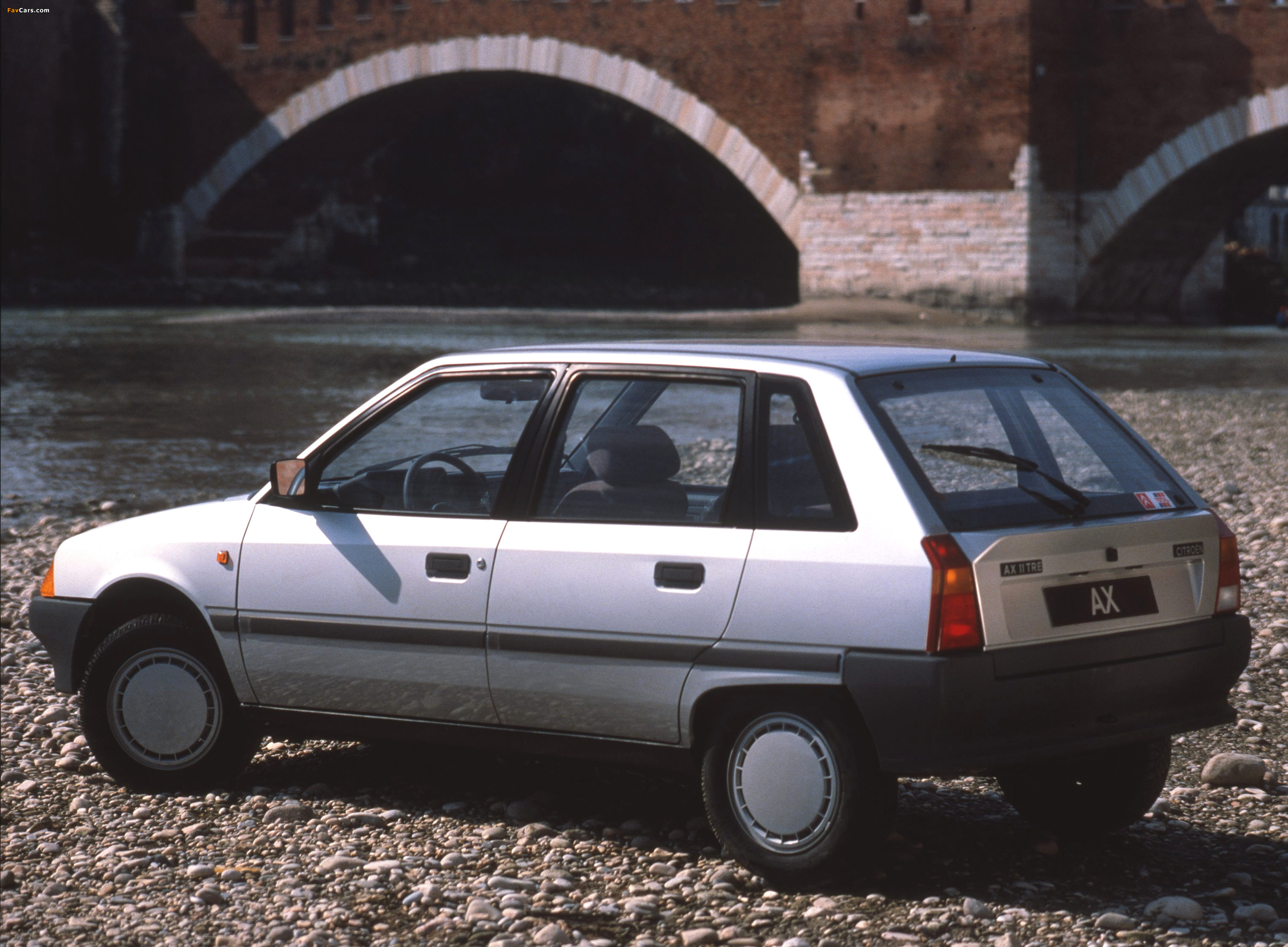 Photos of Citroen AX 11 TRE 5-door 1987–89 (3053 x 2244)