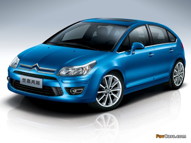 Citroën C-Quatre Hatchback 2008 wallpapers (640 x 480)