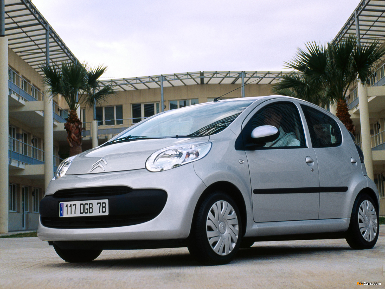 Images of Citroën C1 5-door 2005–08 (1600 x 1200)