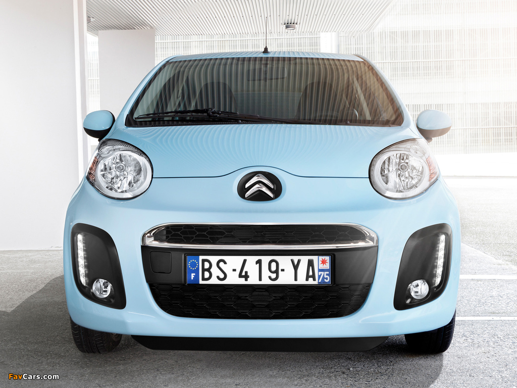 Images of Citroën C1 5-door 2012 (1024 x 768)