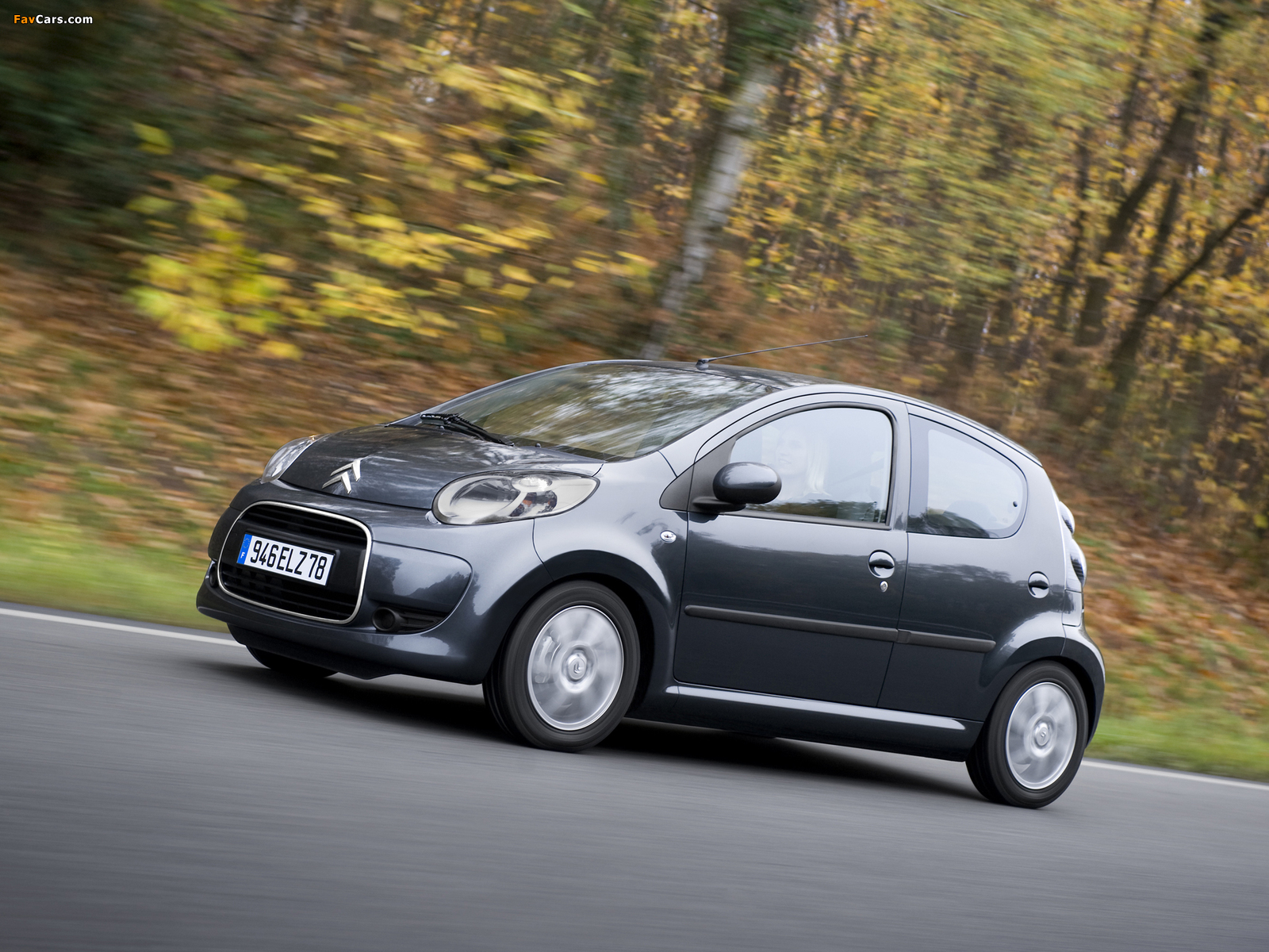 Photos of Citroën C1 5-door 2008–12 (1600 x 1200)