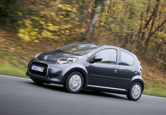 Photos of Citroën C1 5-door 2008–12