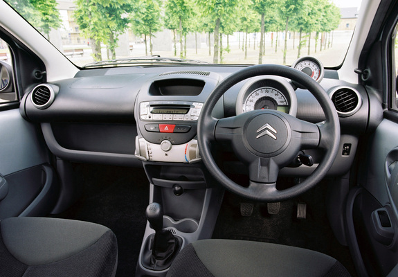 Pictures of Citroën C1 5-door UK-spec 2005–08