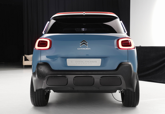 Photos of Citroën C-Aircross Concept 2017