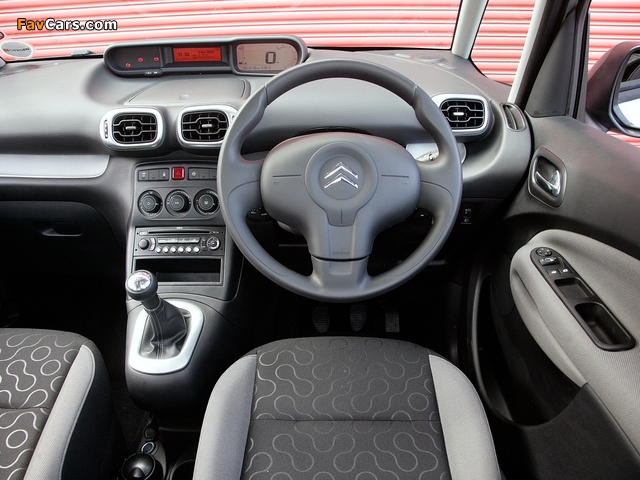 Pictures of Citroën C3 Picasso UK-spec 2009–12 (640 x 480)