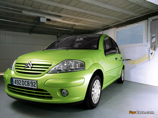 Photos of Citroën C3 GNV 2004–05 (640 x 480)