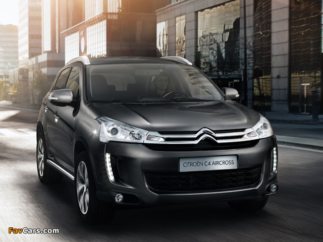 Images of Citroën C4 AirCross 2012 (640 x 480)