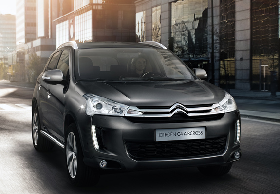 Images of Citroën C4 AirCross 2012