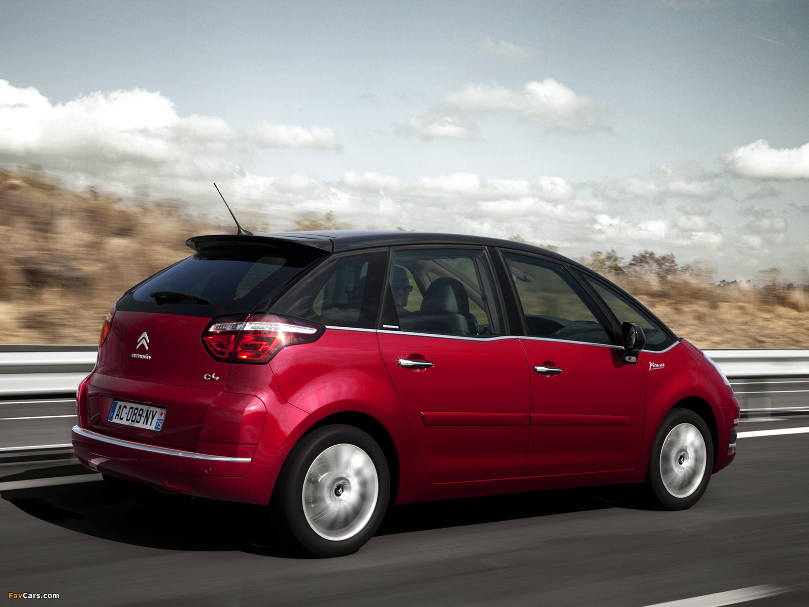 Citroën C4 Picasso 2010 wallpapers (1600 x 1200)