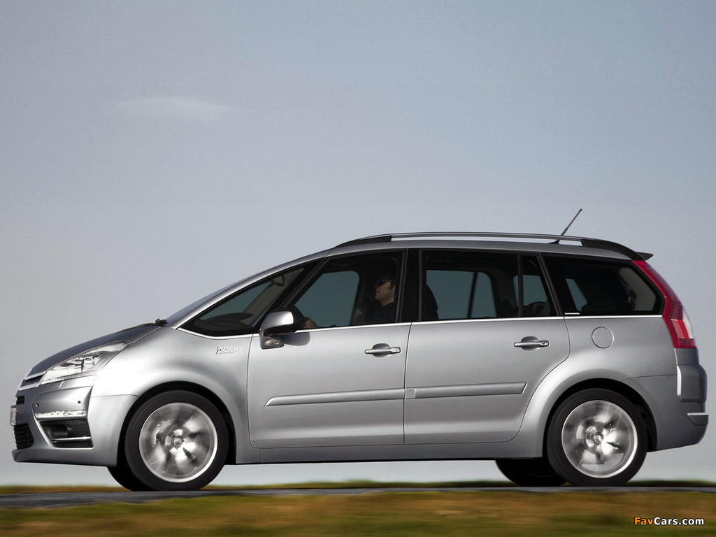 Photos of Citroën Grand C4 Picasso 2010–13 (1024 x 768)