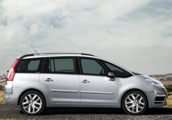 Pictures of Citroën Grand C4 Picasso 2010–13