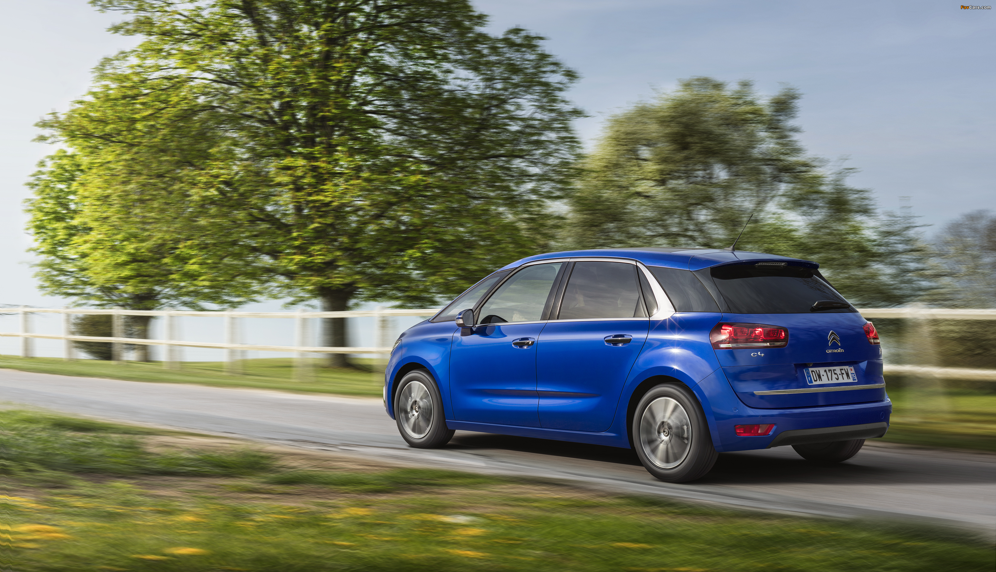 Pictures of Citroën C4 Picasso 2016 (3307 x 1899)