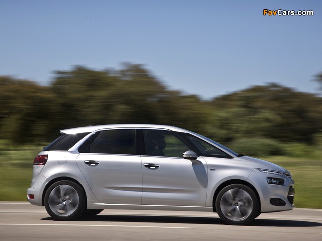 Citroën C4 Picasso 2013 wallpapers (640 x 480)