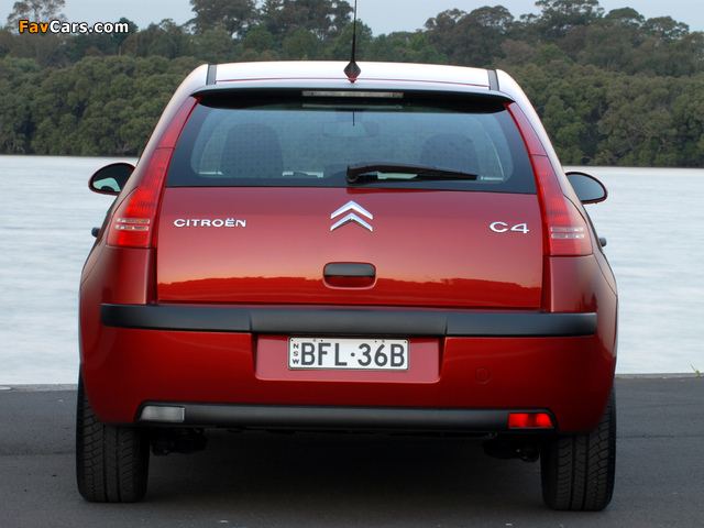 Citroën C4 Berline AU-spec 2004–08 images (640 x 480)