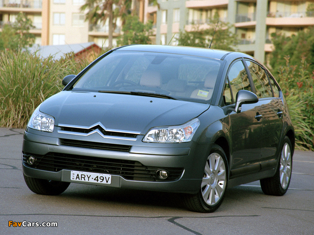 Citroën C4 Berline AU-spec 2004–08 pictures (640 x 480)